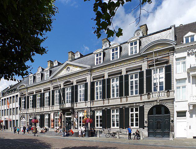 Maastricht Theater Vrijthof 46 BW 2017 08 19 12 51 27